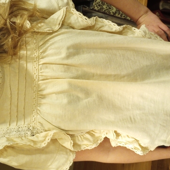 Chelsea and Violet Top 2 for $20 - Picture 3 of 6